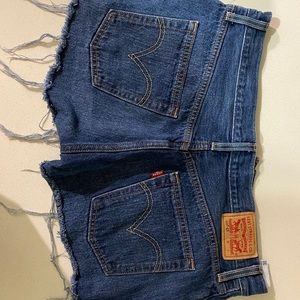 Levi’s shorts